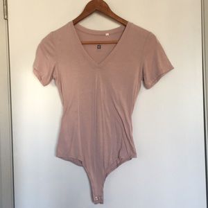 Me to We Short Sleeve Bodysuit Size S